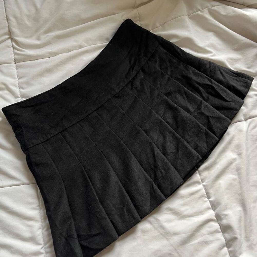 Vintage Y2K Black Pleated Mini Skirt Japanese Brand Rose Fan Fan
